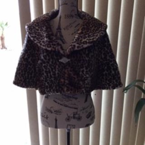 NWT! ALFANI ANIMAL PRINT FAUX FUR JACKET SIZE M - Picture 2 of 6